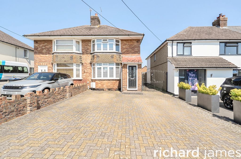 Property photo 1 of 17 c9c5E4Cb283A4Fe4A333B3B286518F9c