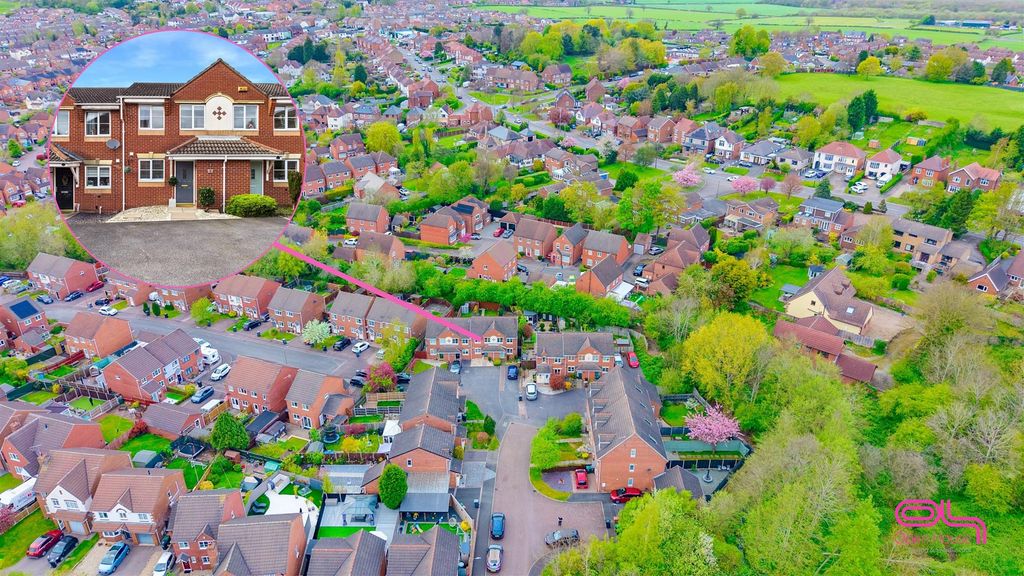 Property photo 2 of 27 Ensor Close, Swadlincote (6).Jpg