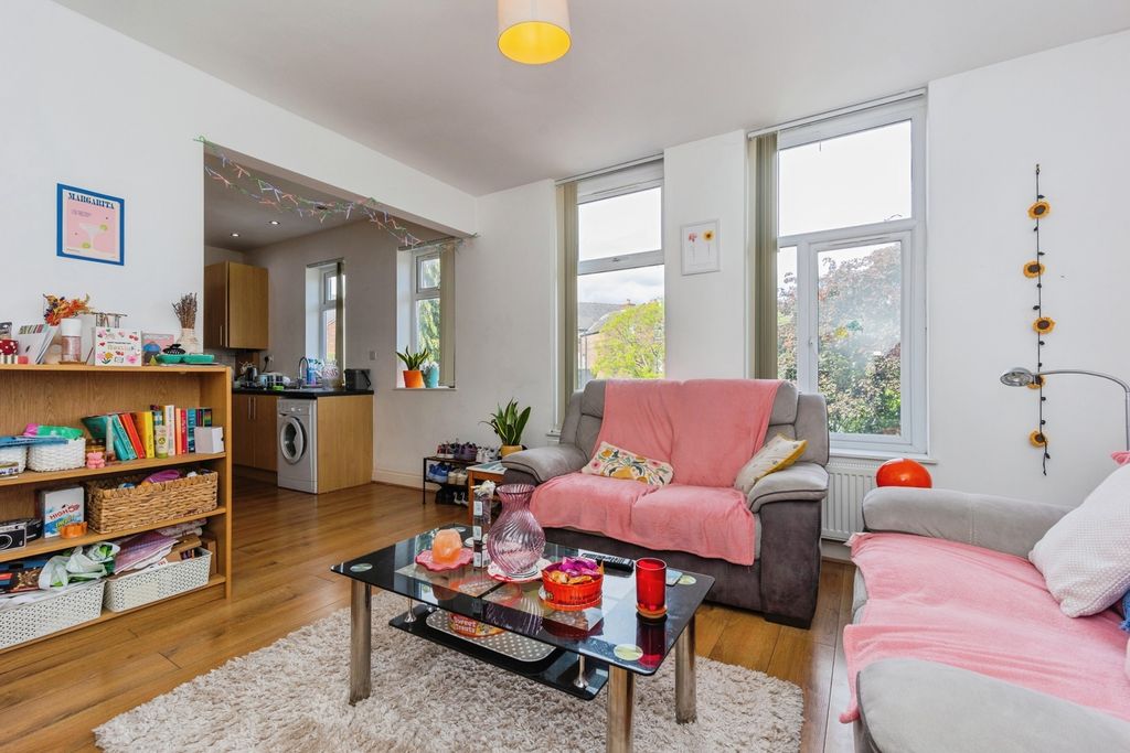 Property photo 2 of 45 Pbox-Img.Jpg