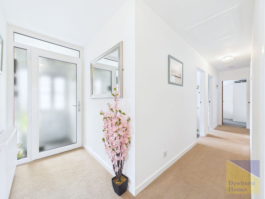 Property photo 3 of 36