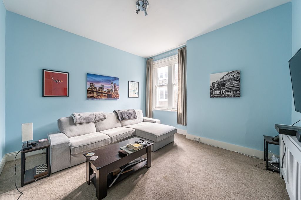 Property photo 2 of 8 14A Prince Of Wal...