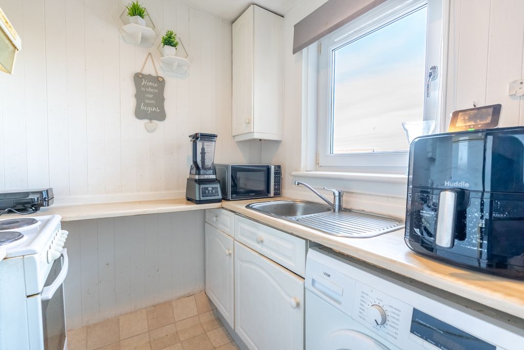 Property photo 3 of 20 Gallery