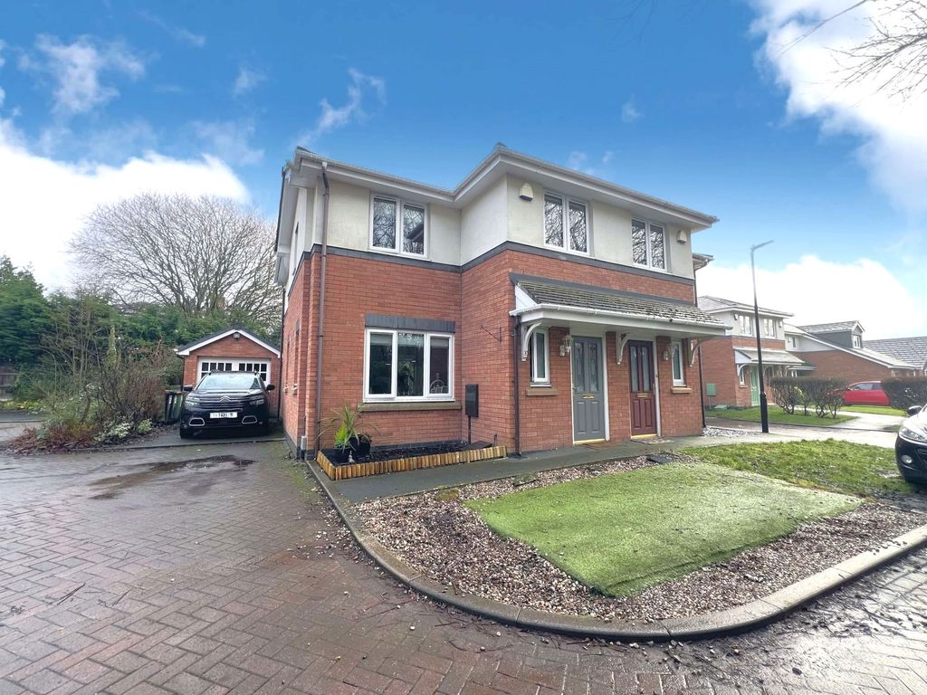 Property photo 1 of 18