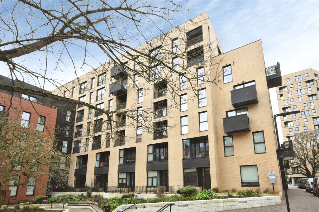 Property photo 1 of 17 Front