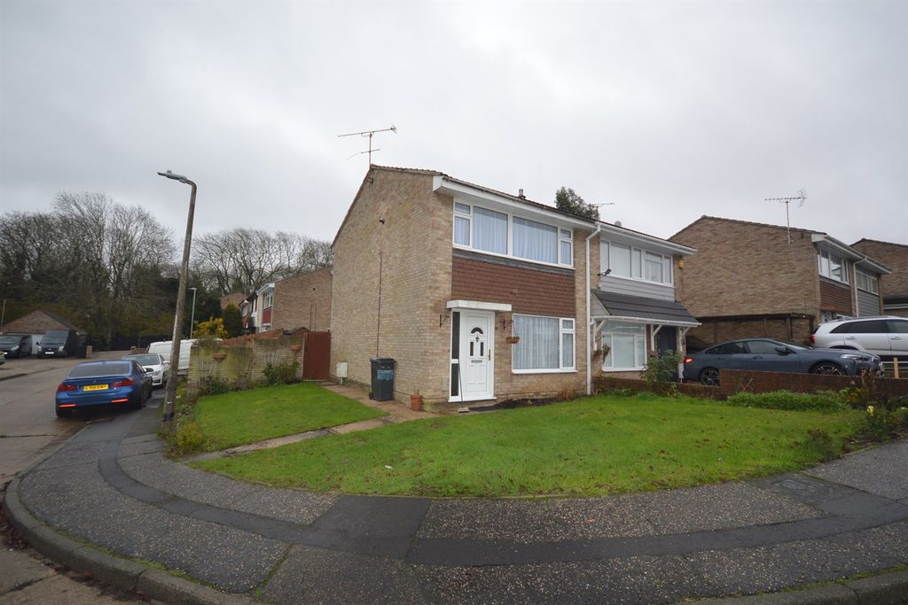 Property photo 1 of 11 (Main)