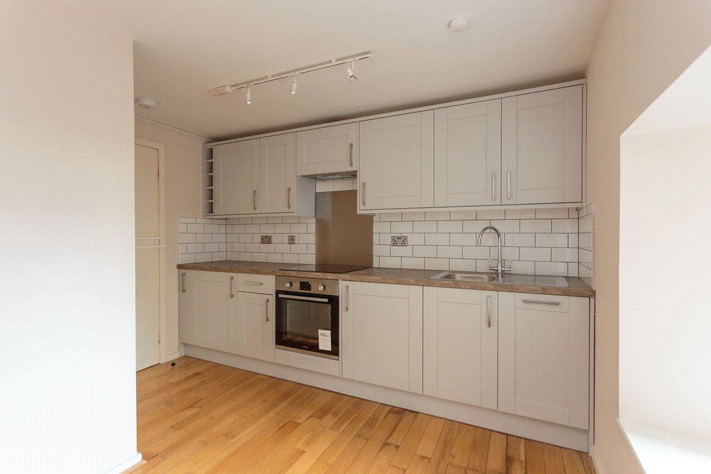 Property photo 3 of 18 Photo 3