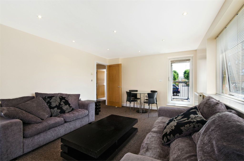 Property photo 3 of 10 Reception Room