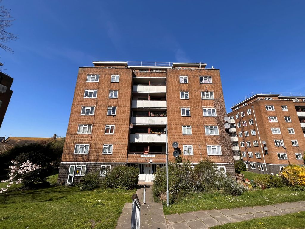 Property photo 1 of 12 One Bedroom First Floor Flat