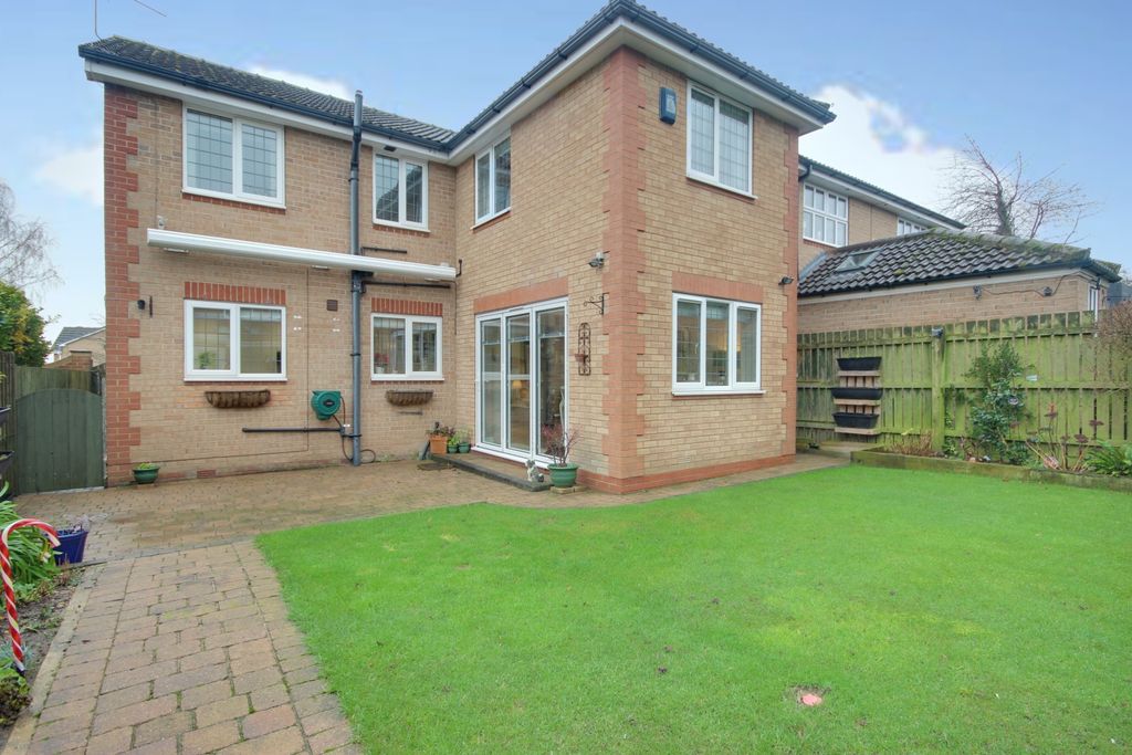 Property photo 2 of 26 1 Garden B