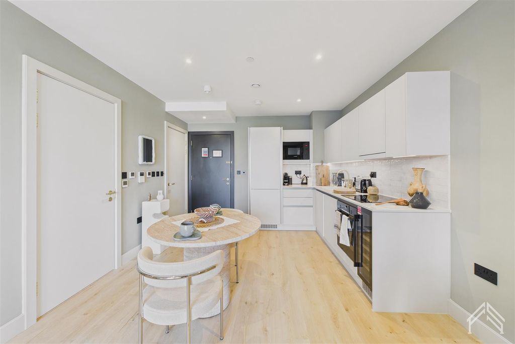 Property photo 3 of 13 3.Jpg