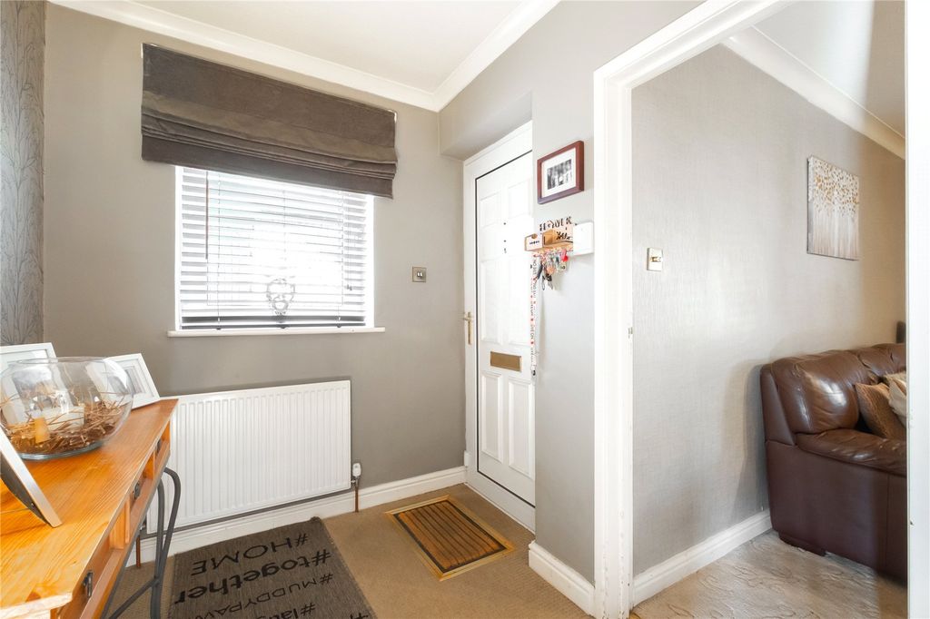 Property photo 2 of 19 Hall