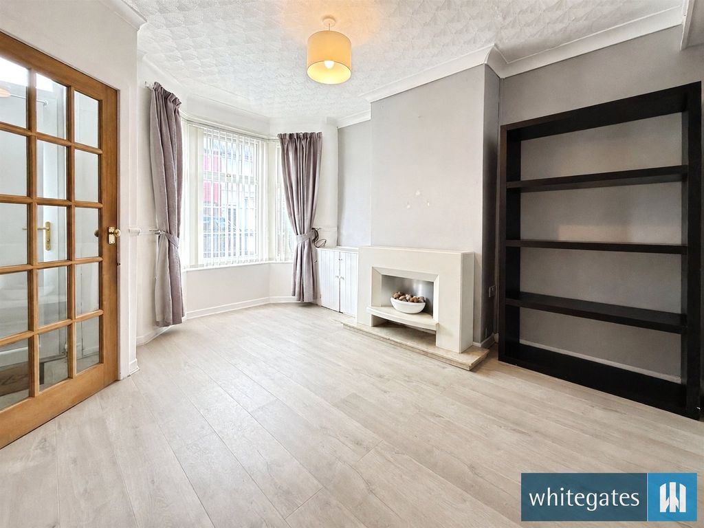 Property photo 2 of 11 Picture No. 13