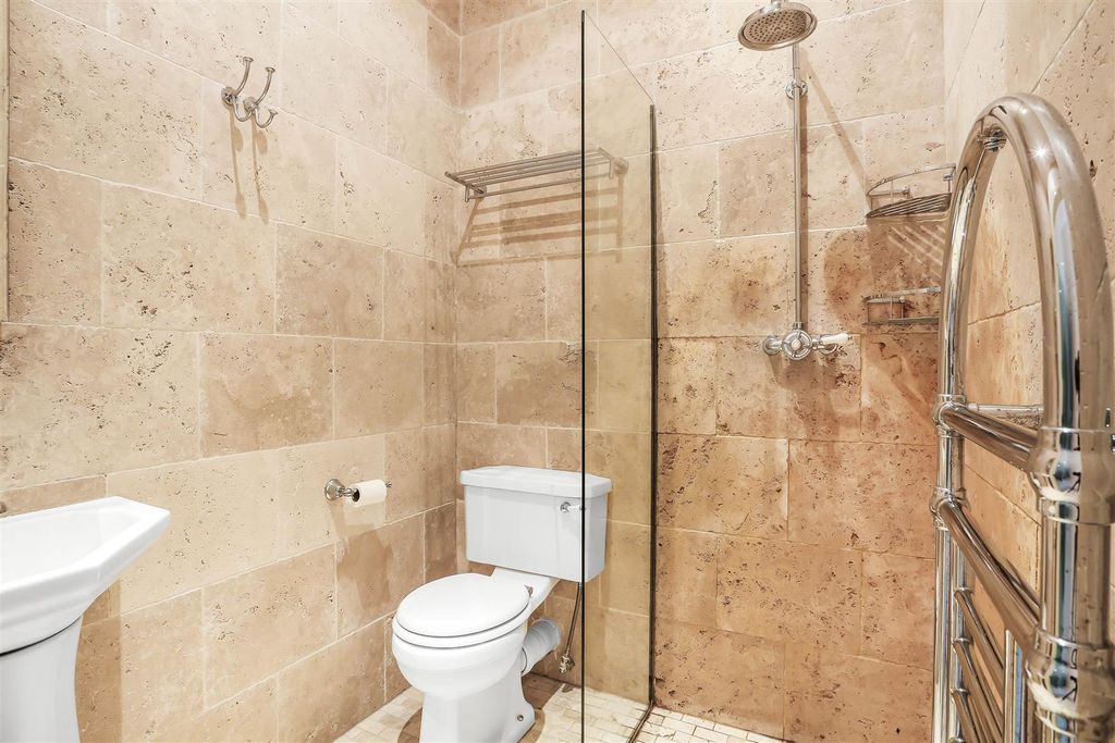 Additional image 19 of 2 bed flat for saleCayton Road, Coulsdon CR5