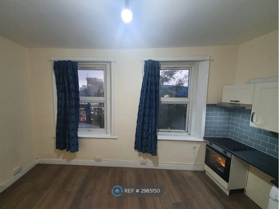 Property photo 3 of 9