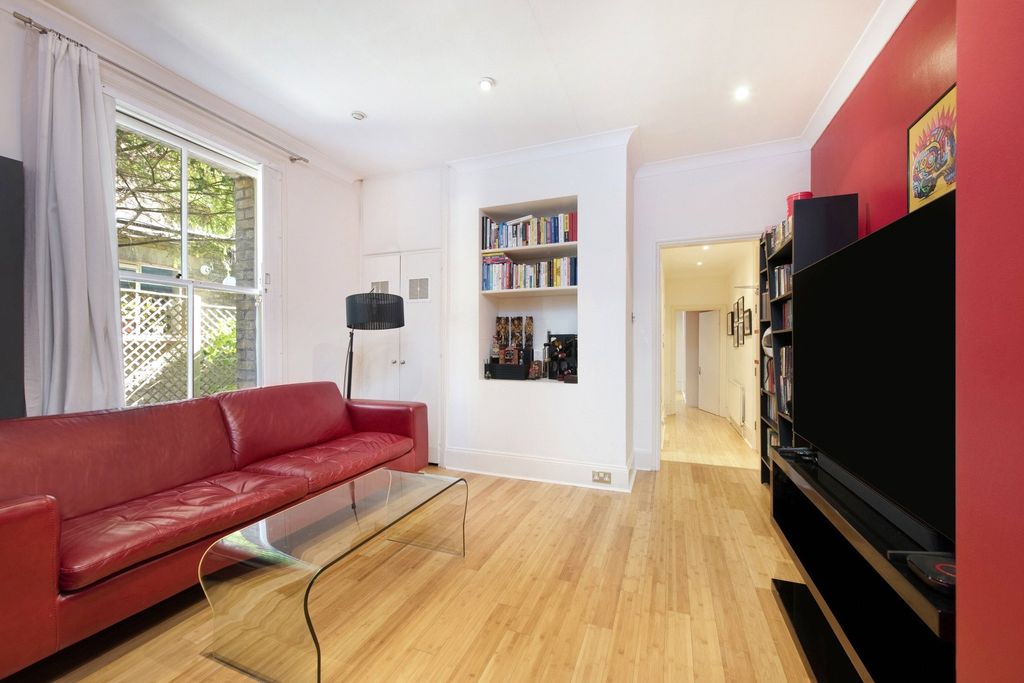 Property photo 3 of 8 Picture No. 02