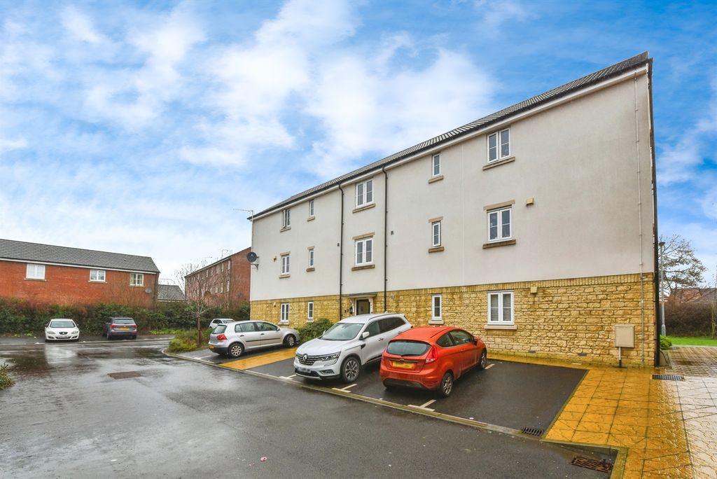 Property photo 1 of 15