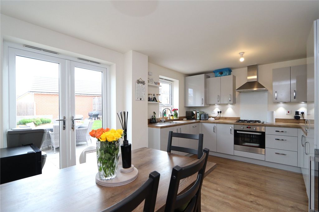 Property photo 2 of 20 Picture No. 08