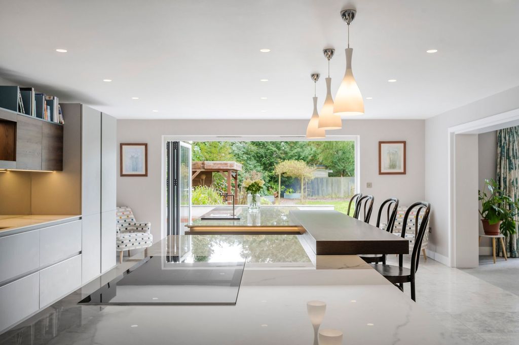 Property photo 2 of 21 Kitchen Breakfast Room View 1