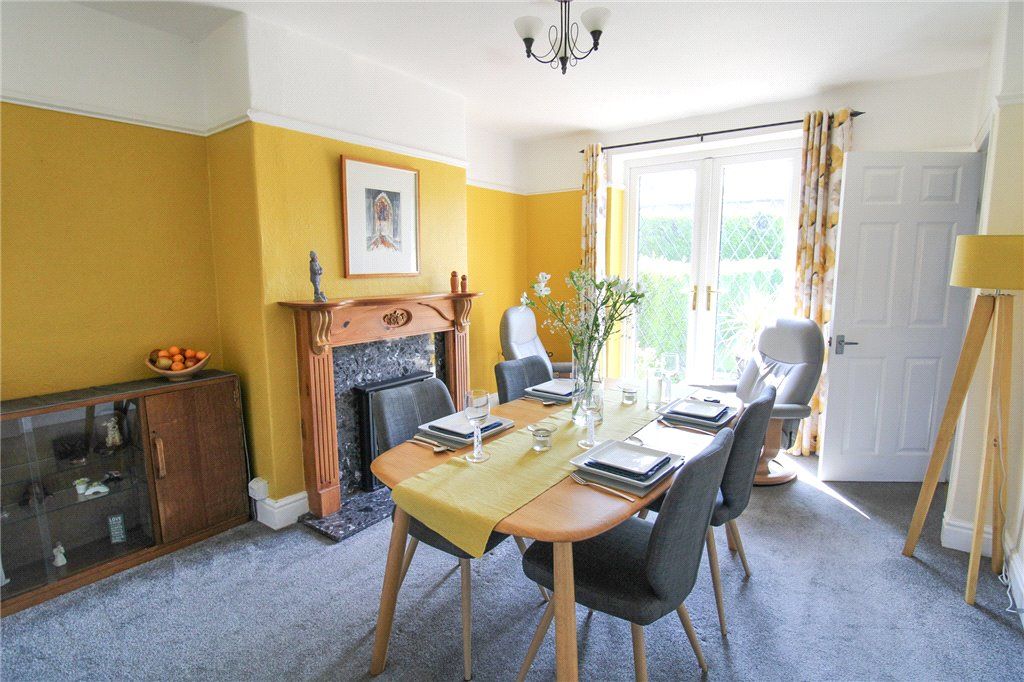 Property photo 3 of 13 Dining Room