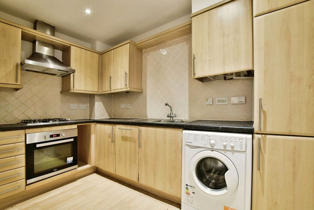 Property photo 3 of 14 Pbox-Img.Jpg