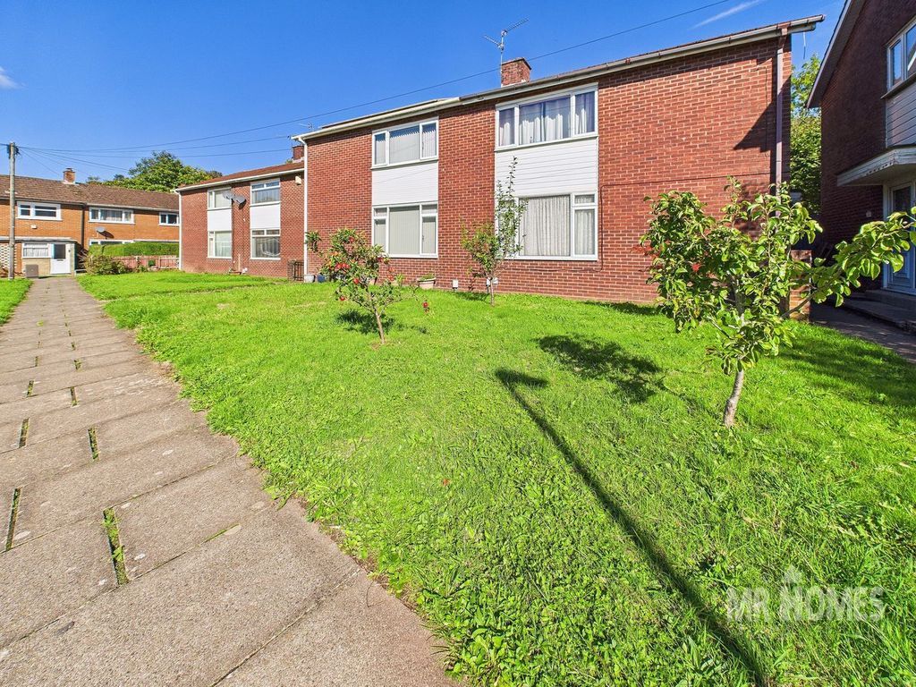Property photo 2 of 19