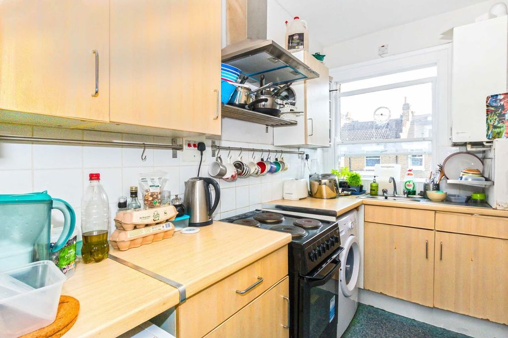 Property photo 3 of 5