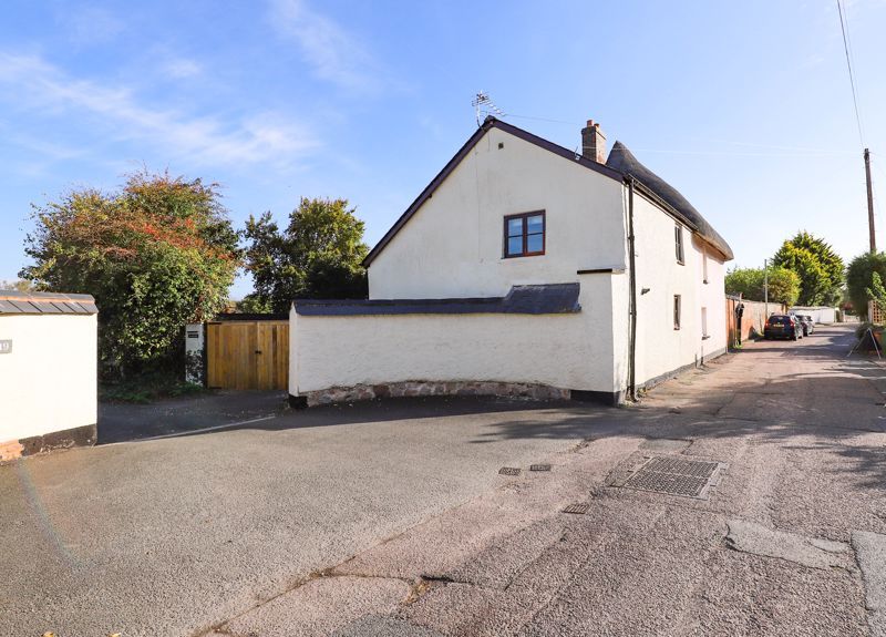 Property photo 1 of 17 Photo 23