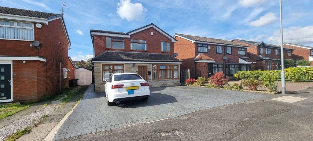 Property photo 1 of 44