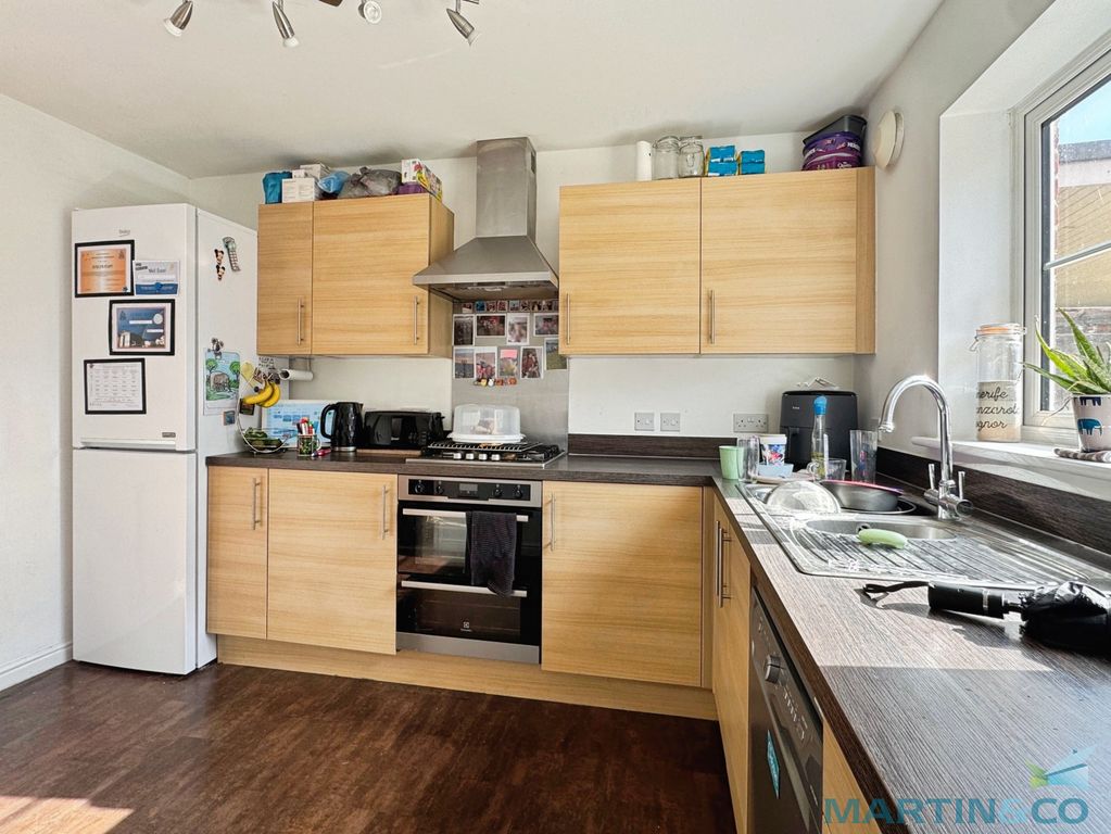 Property photo 3 of 13 5Dd9F9Ff-A-4De4-9Aa2-BA612Cde5B21-5058-000000E747F