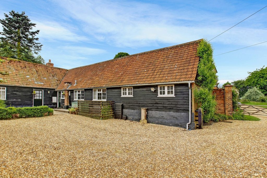 Property photo 1 of 8 ..