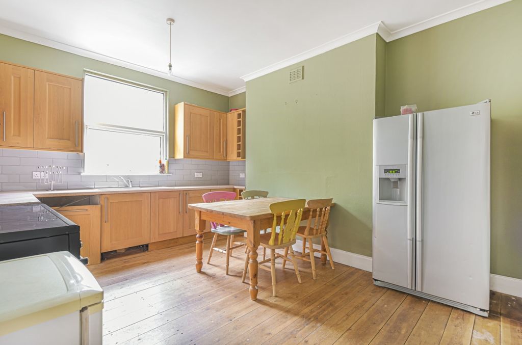 Property photo 3 of 14 612757 (4)