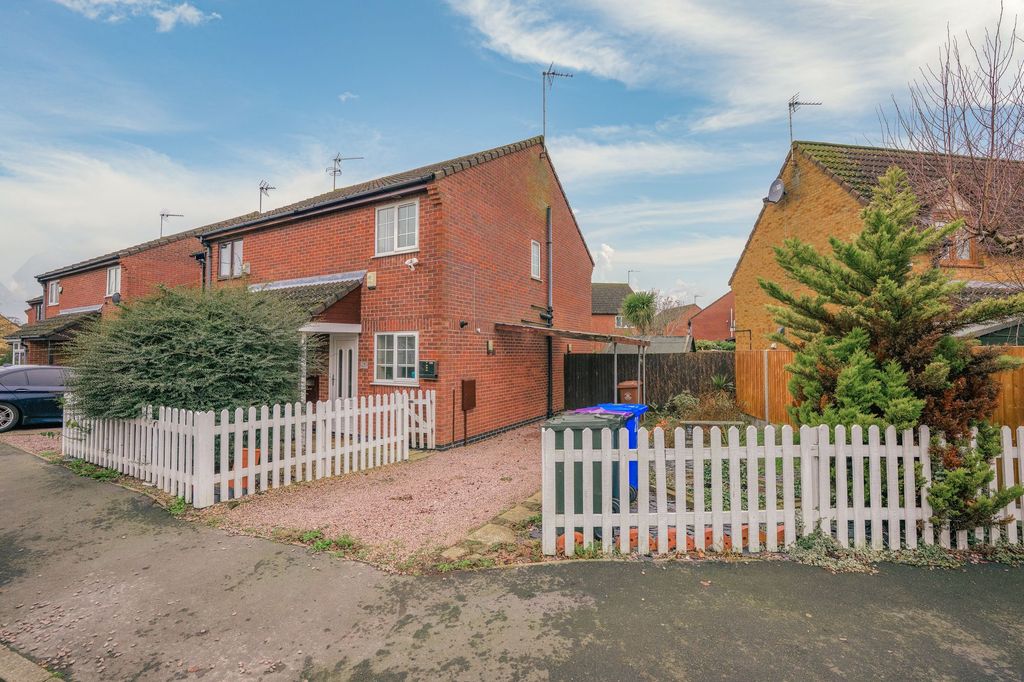 Property photo 1 of 18