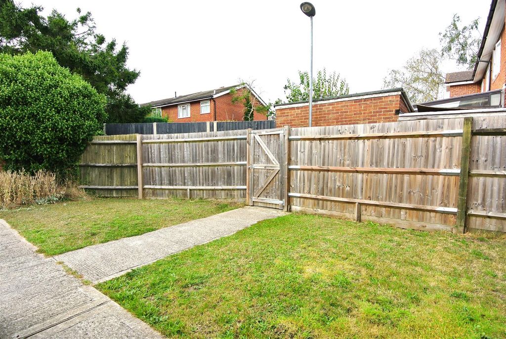 Property photo 2 of 3 Garden.Jpg