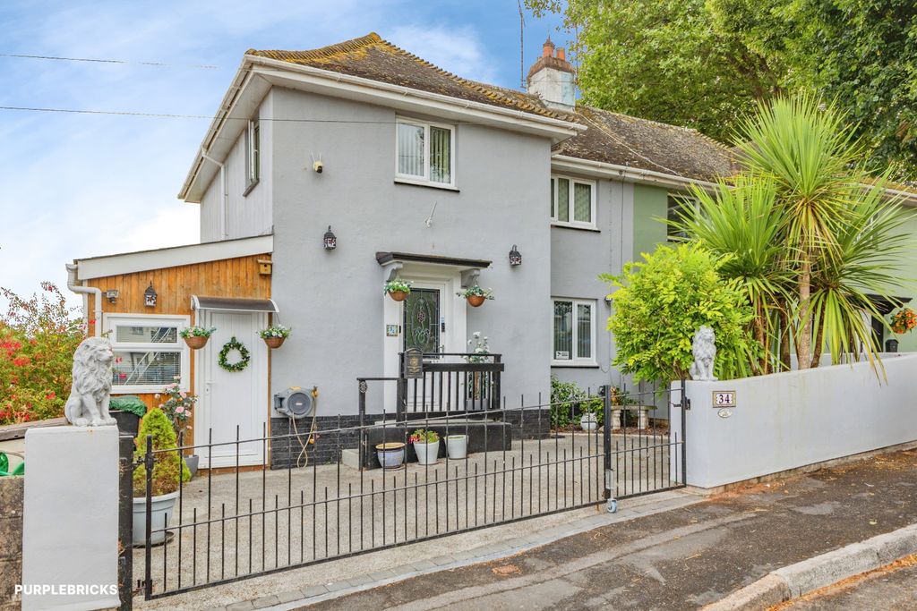 Property photo 1 of 34