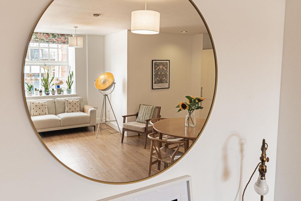 Property photo 3 of 16 Open Plan Living (2)