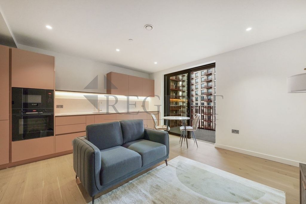 Property photo 1 of 15 (Main)