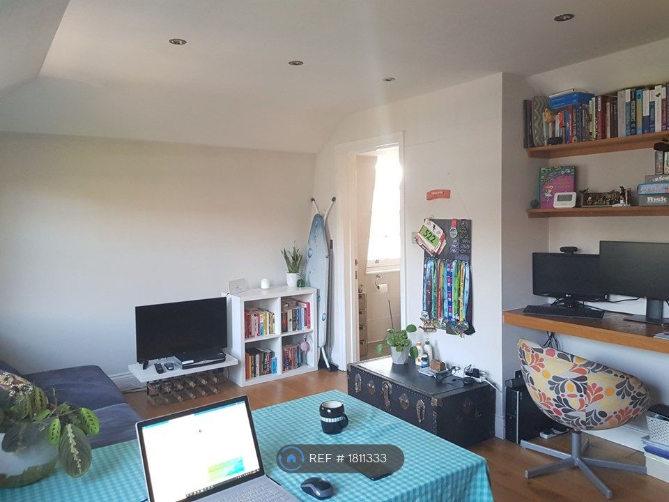 Property photo 2 of 18