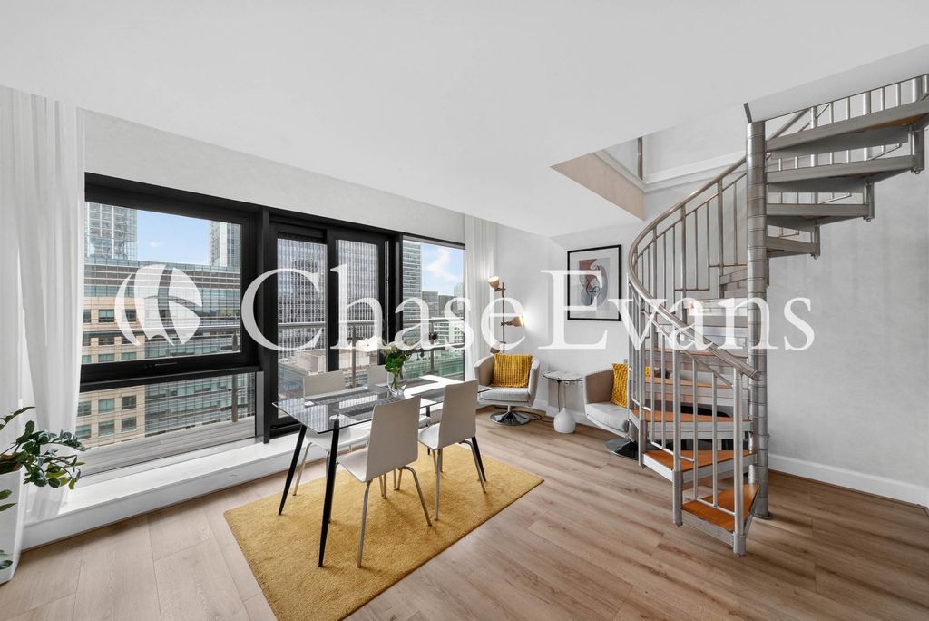 Property photo 2 of 22 Dining Area