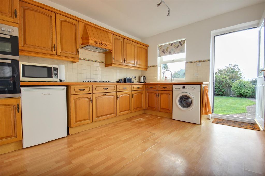 Property photo 3 of 13 Carr Lane (10).Jpg