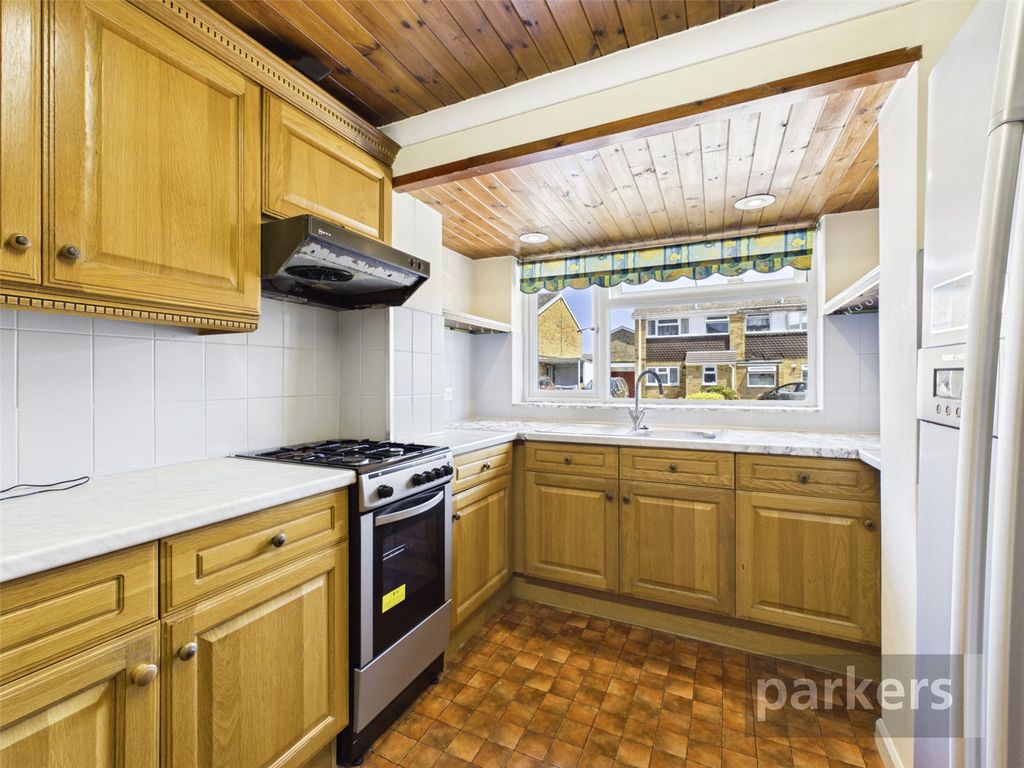 Property photo 2 of 16 Kitchen