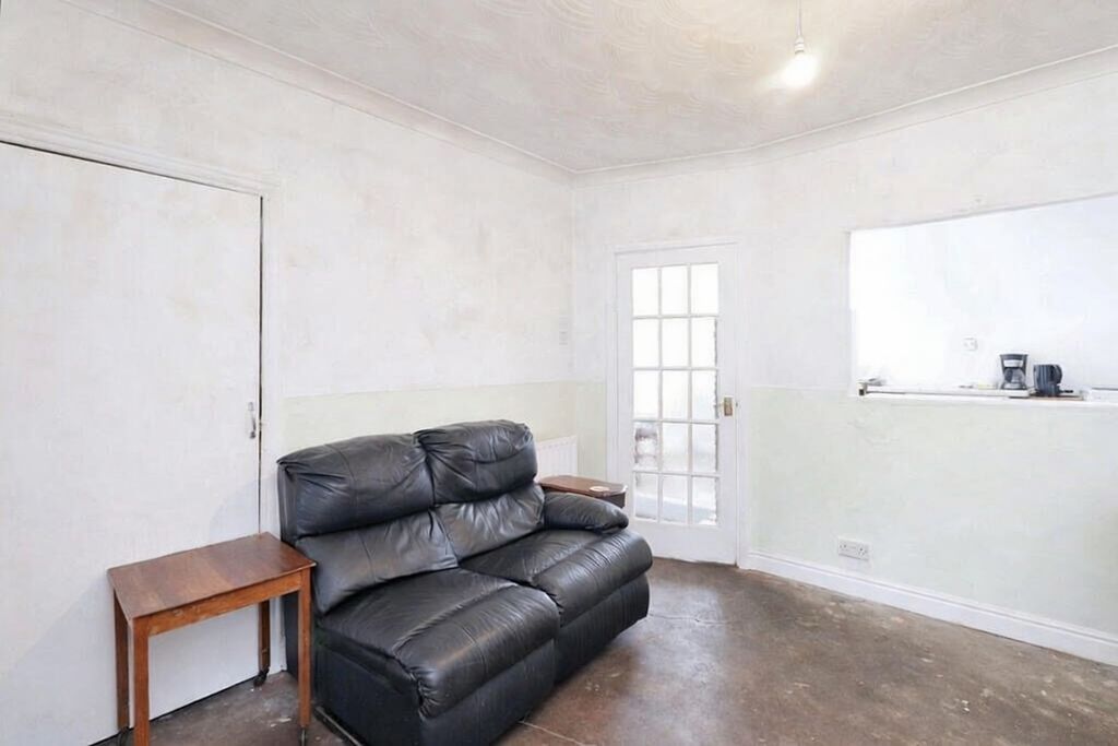 Property photo 3 of 9 Img_0453