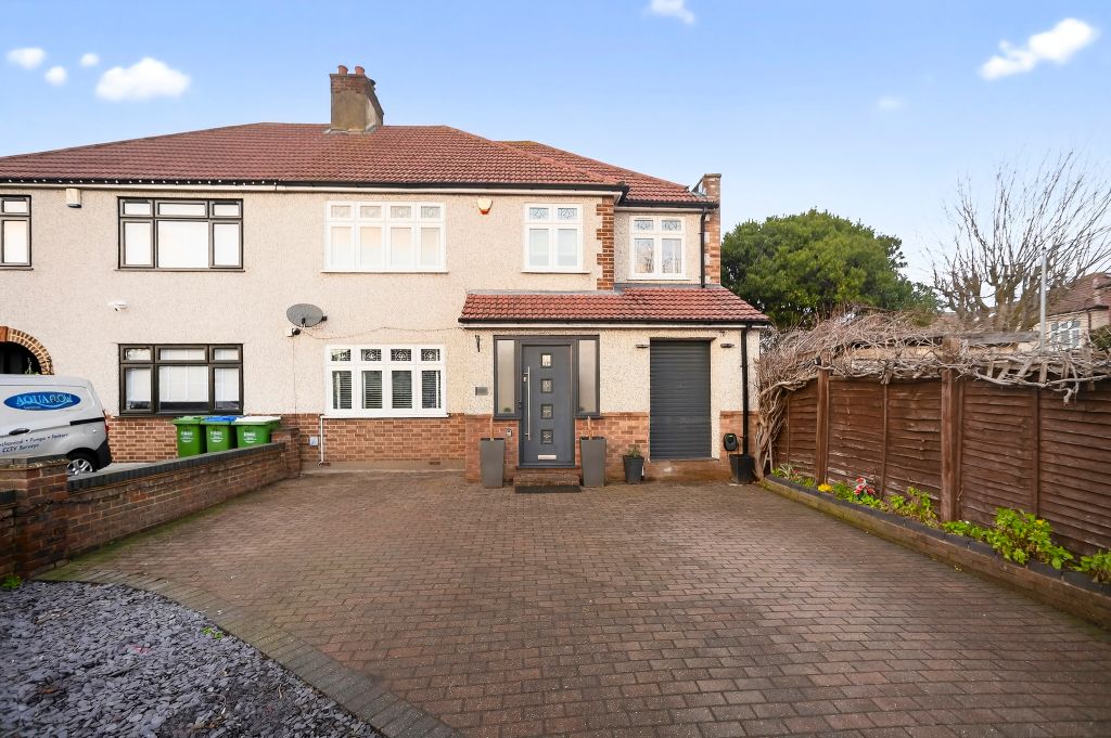 Property photo 1 of 20 Front View