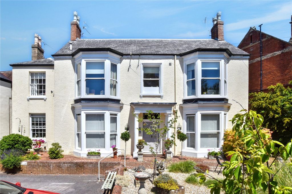 Property photo 1 of 11 Picture No. 01