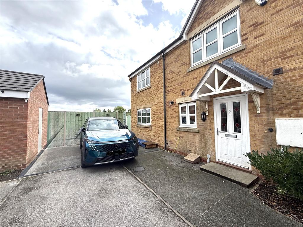 Property photo 1 of 25 Greenside View Os.Jpg
