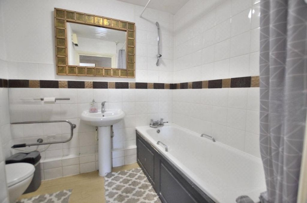 Property photo 2 of 6 Property