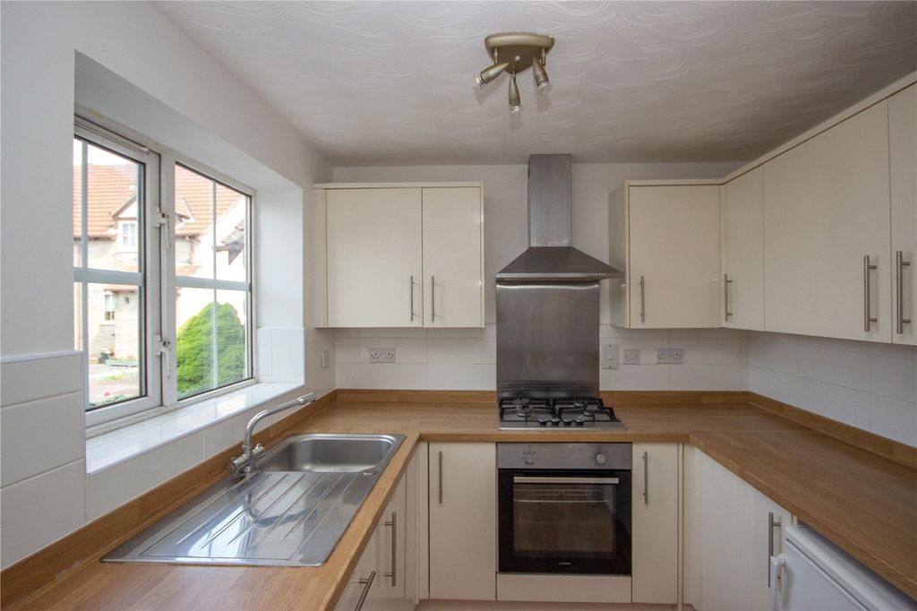 Property photo 2 of 10 Picture No. 16