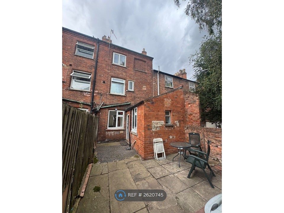 Property photo 2 of 11