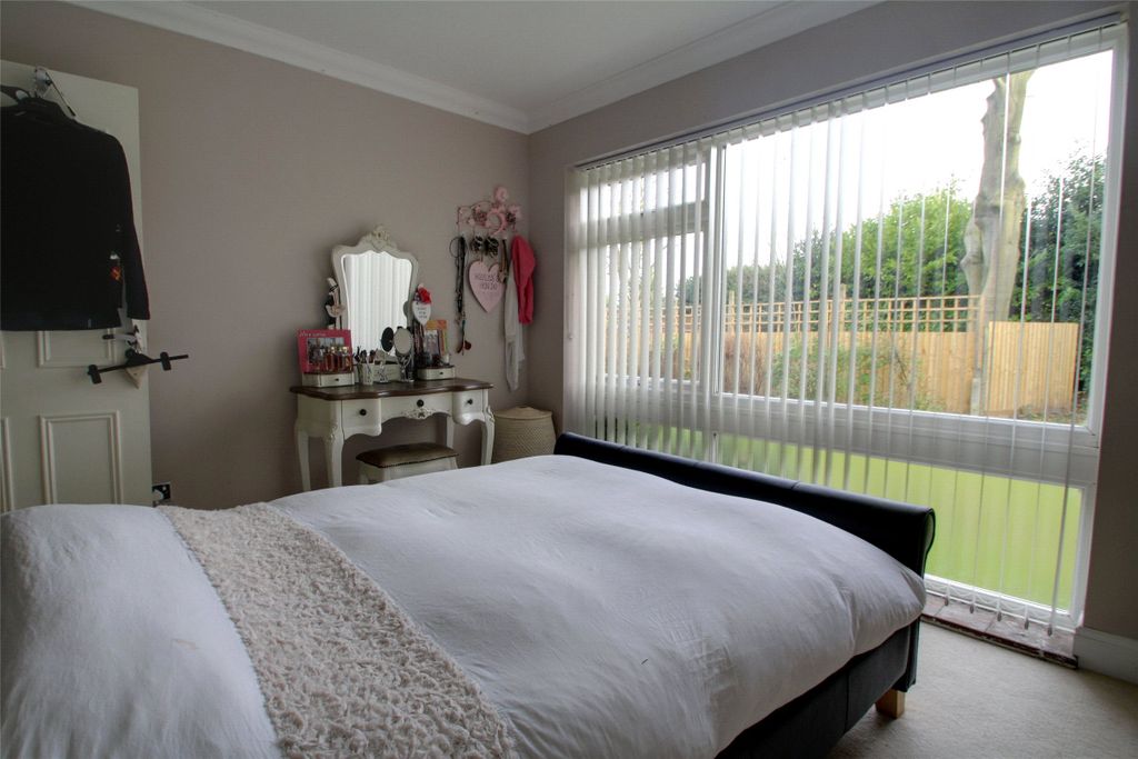 Property photo 2 of 8 Picture No. 04