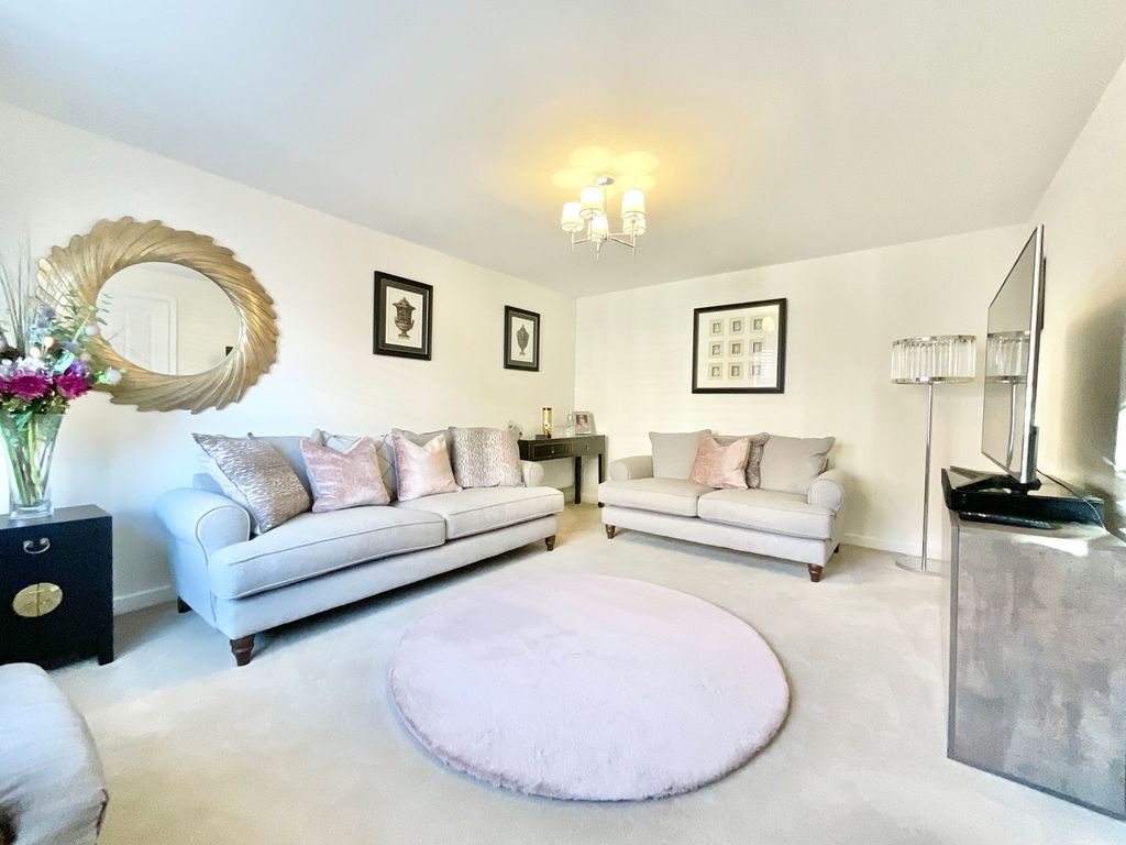 Property photo 2 of 30