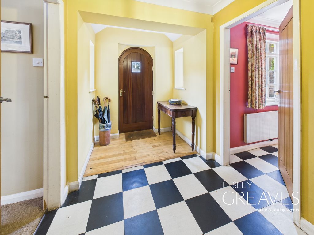 Property photo 3 of 22 Hallway